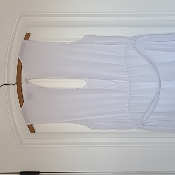 BEBE White and Flowy Beach Vacation Dress - Picture 9 of 12